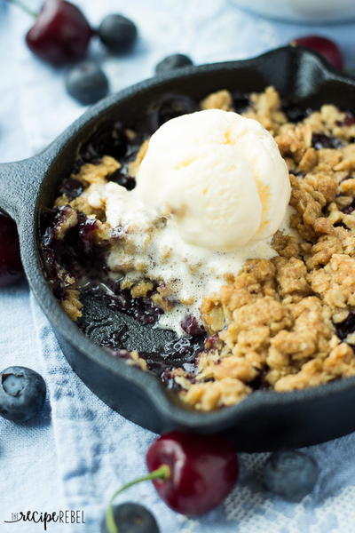 Berry Cherry Crisp Berry Cherry Crisp