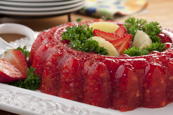 Strawberry Rhubarb Mold