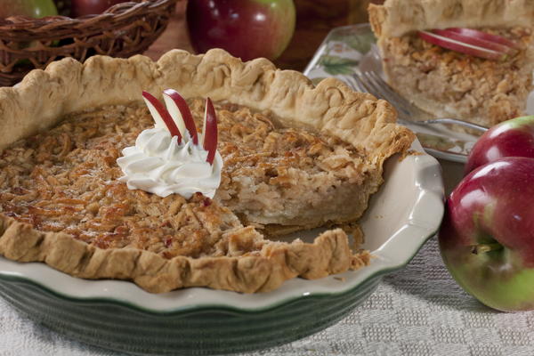 Grated Apple Pie