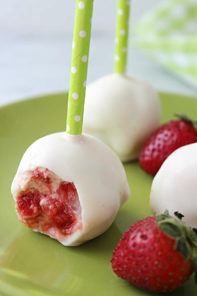 Strawberry Shortcake Cake Pops Strawberry Shortcake Cake Pops