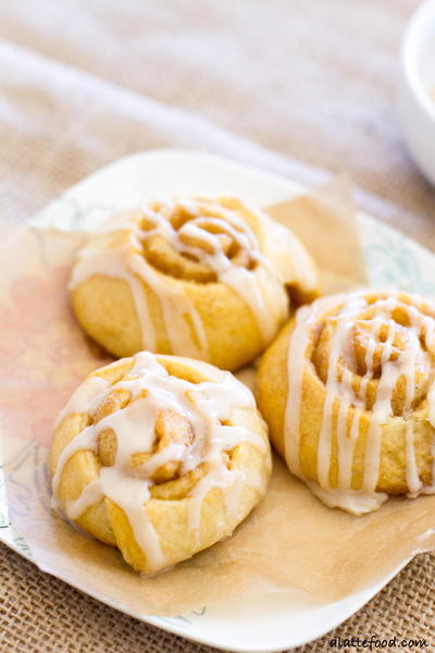 Mini Vanilla Latte Cinnamon Rolls Mini Vanilla Latte Cinnamon Rolls