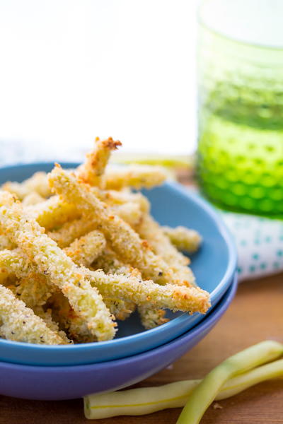 Crispy Overn Baked Parmesan Green Been Fries Crispy Oven-Baked Parmesan Green Bean Fries