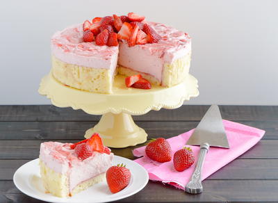 Strawberry Shortcake Cream Cake