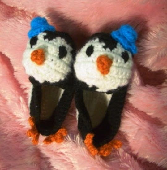 Penguin Baby Booties