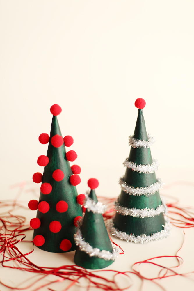 Tinsel Table Top Trees Allfreeholidaycrafts Com