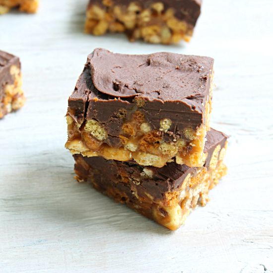 No Bake Chocolate and Peanut Cereal Bars No Bake Chocolate and Peanut Butter Cereal Bars