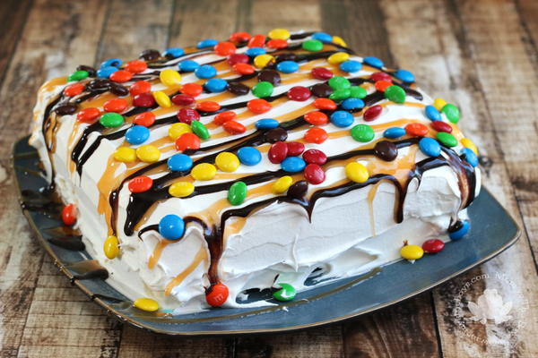 Tempting Ice Cream Cake Tempting Ice Cream Cake