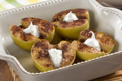 Old-Fashioned Baked Apples