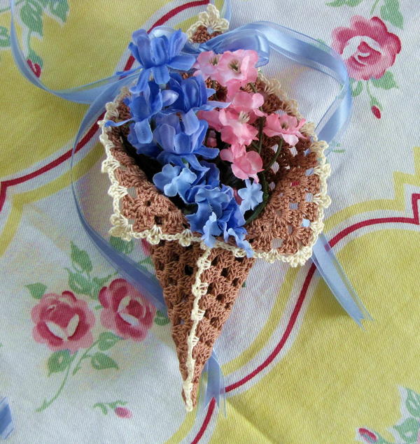 Granny's May Day Crochet Basket Granny's May Day Crochet Basket