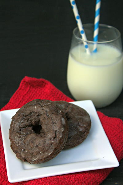 Double Chocolate Glazed Doughnuts Double Chocolate Glazed Donuts