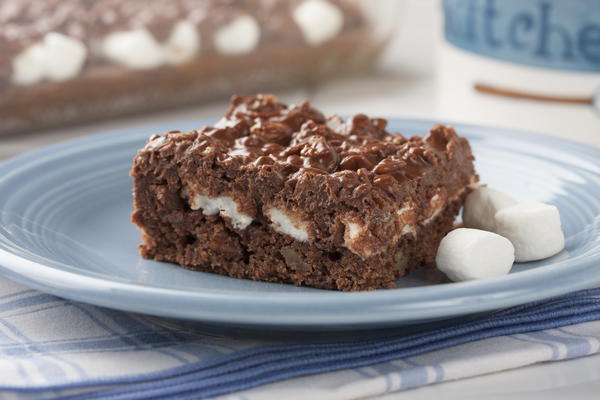 Kitchen Sink Cookie Bars