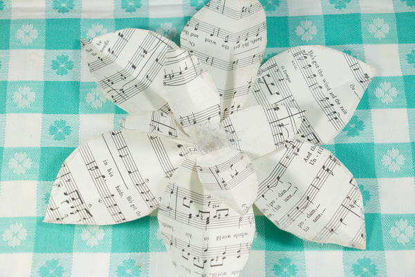 Sheet Music Magnolia Ornament Sheet Music Magnolia Ornament