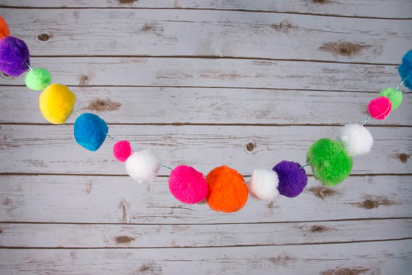 Multicolored Pom Pom Garland Multicolored Pom Pom Garland