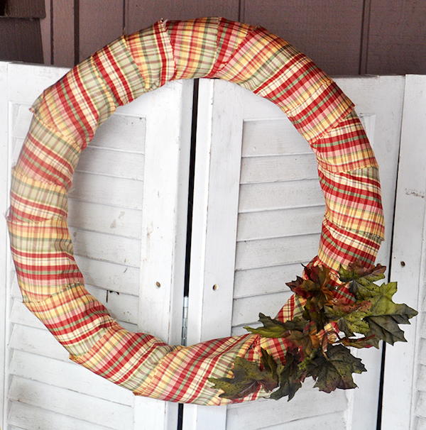 DIY Fall Wreath From a Pool Noodle