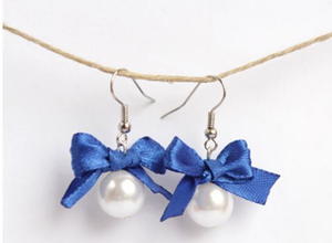 Adorable Ribbon and Pearl Earrings