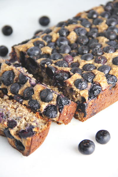 Low-Cal Blueberry Bread