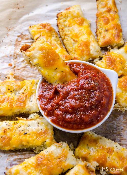 Low-Carb Cauliflower Bread Sticks Low-Carb Cauliflower Bread Sticks