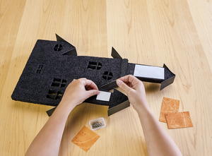 Light-Up Haunted Houses Light-Up Haunted Houses