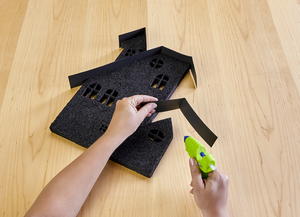 Light-Up Haunted Houses Light-Up Haunted Houses