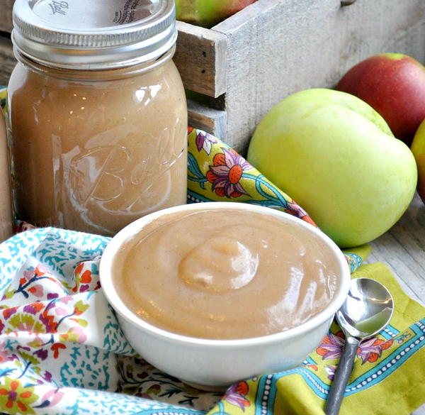 4-Ingredient Slow Cooker Applesauce