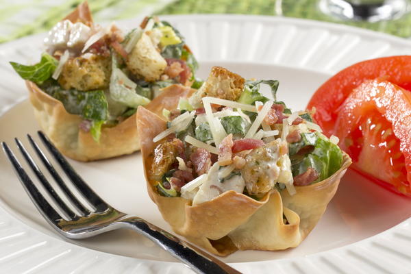 Chicken Caesar Salad Cups Chicken Caesar Salad Cups