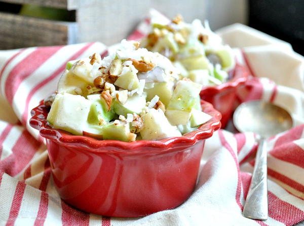 Simple Light and Creamy Apple Salad Light and Creamy Apple Salad