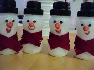 Yogurt Bottle Snowmen