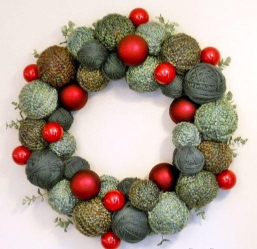 Christmas Yarn and Ornament Wreath Christmas Yarn and Ornament Wreath