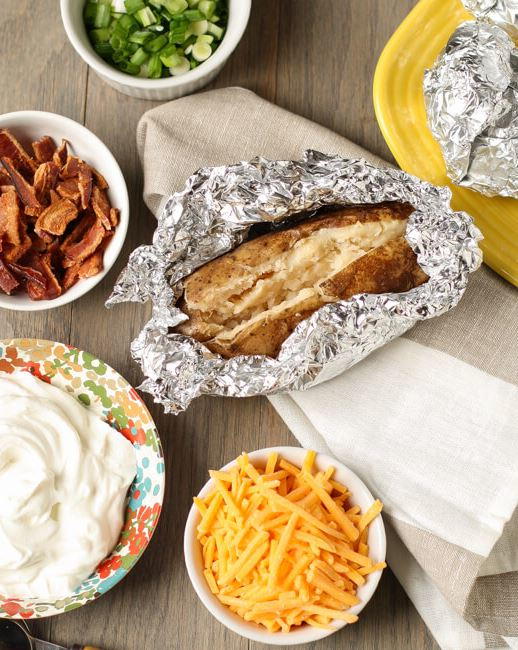 Slow Cooker Baked Potatoes Slow Cooker Baked Potatoes