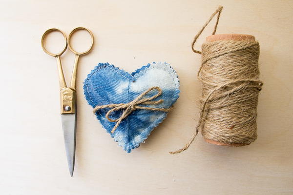 Tie-Dye Homemade Hand Warmers Tie-Dye Homemade Hand Warmers