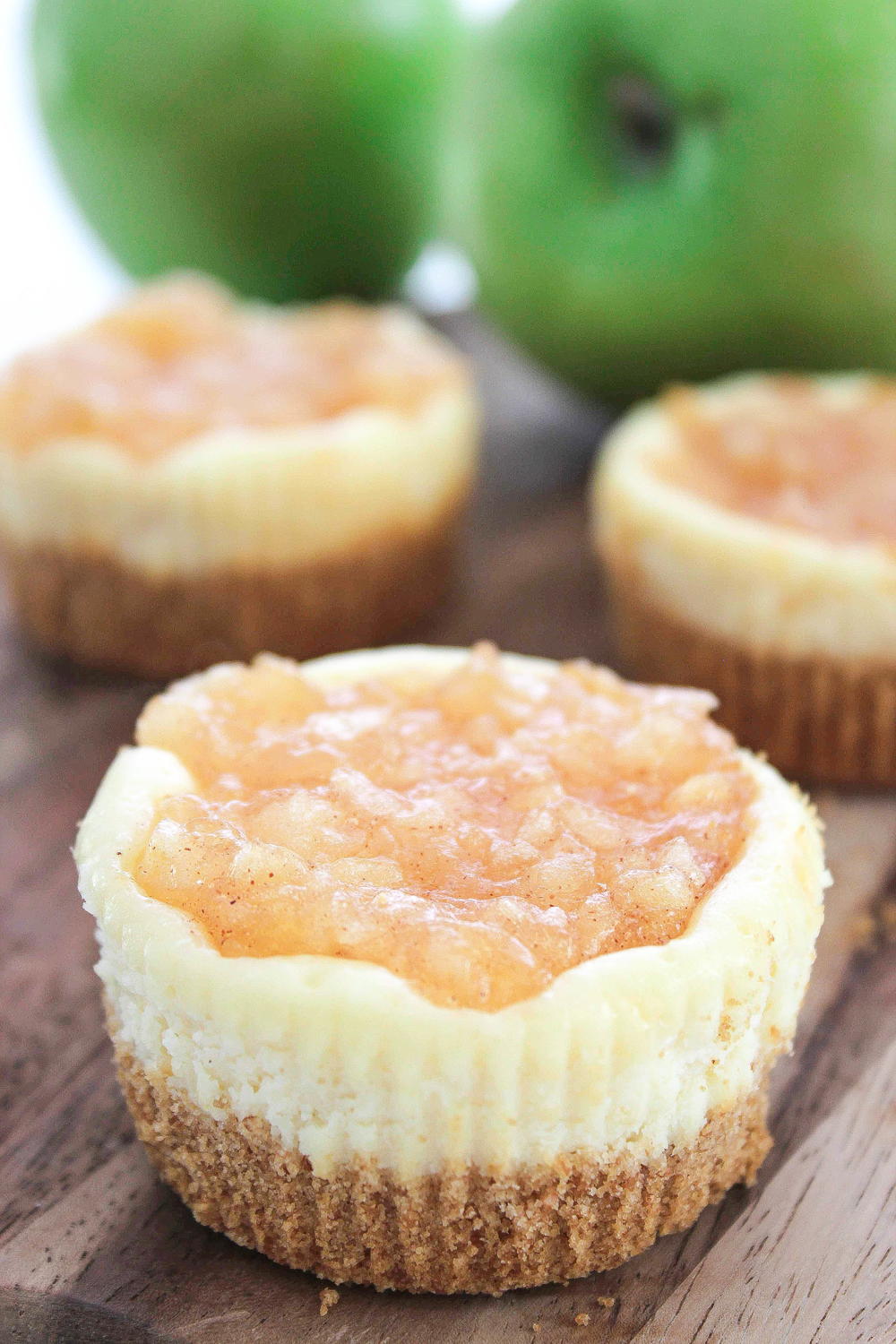 Apple Pie Cheesecakes | TheBestDessertRecipes.com
