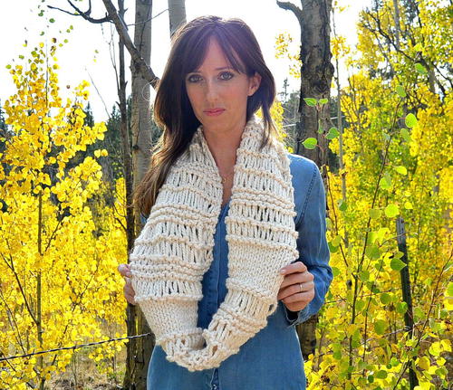 Cozy Weekend Infinity Knit Scarf Pattern