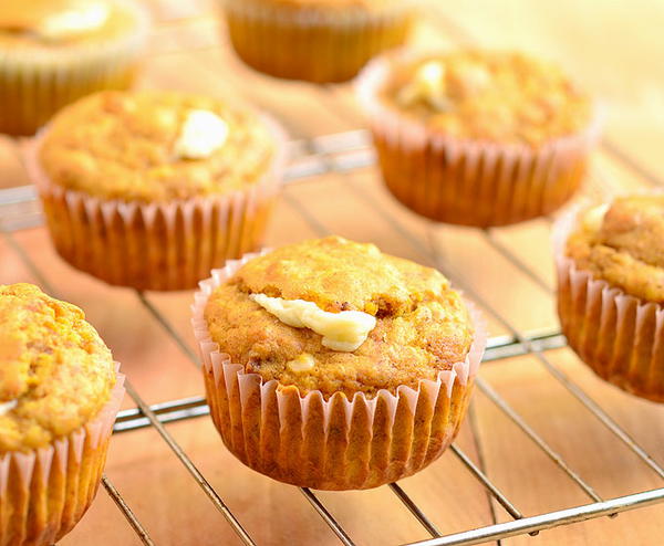 Pumpkin Muffin with Apricot-Cream Cheese Filling Suprise Pumpkin Muffin