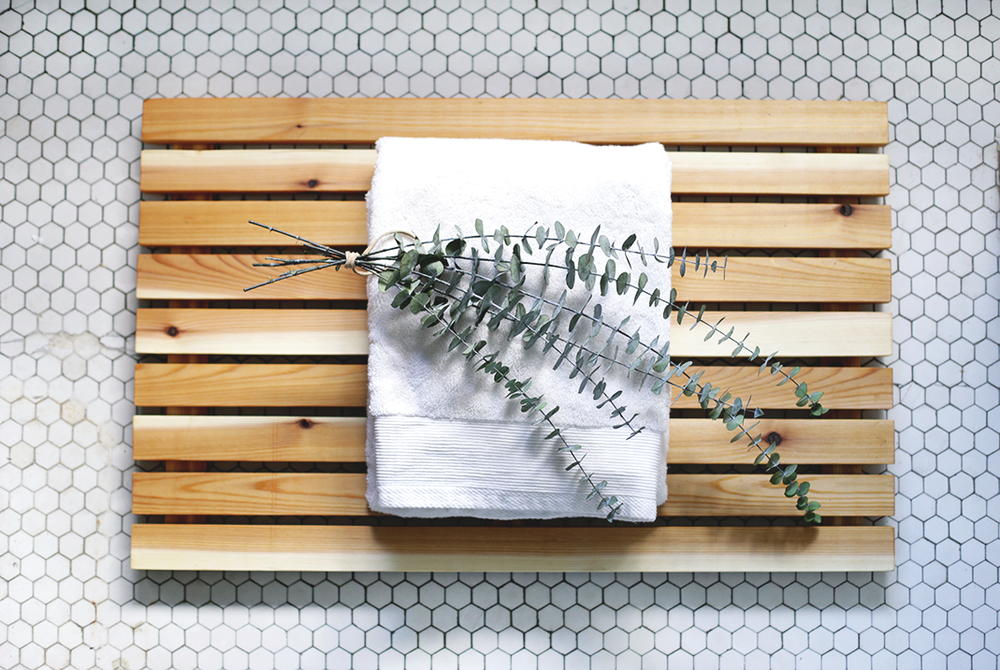 DIY Soft Cedar Bath Mat