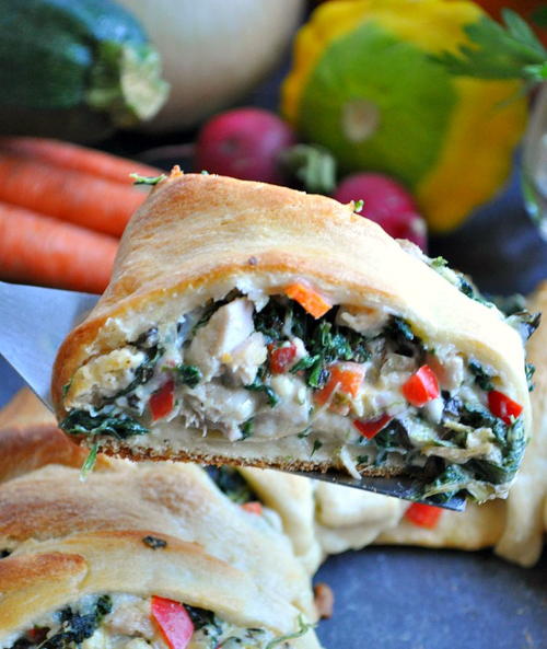 Spinach Artichoke and Chicken Crescent Ring Lightened-Up Spinach Artichoke and Chicken Crescent Ring