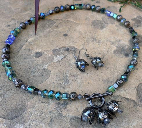 Night Flowers Necklace and Earring Set Night Flowers Necklace and Earring Set