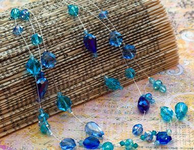 DIY Crystal Illusion Necklace DIY Crystal Illusion Necklace