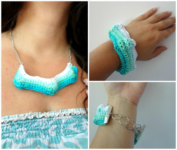Bobble Ripple Necklace & Bracelet Set Bobble Ripple Necklace & Bracelet Set