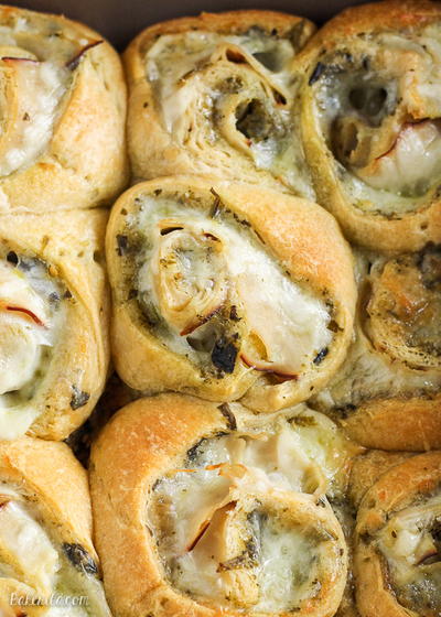Cheesy Turkey Pesto Rolls Cheesy Turkey Pesto Rolls