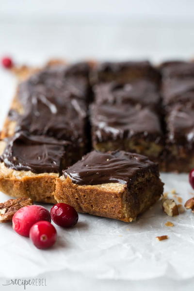 Cranberry Chocolate Chunk Blondies with Chocolate Ganache Cranberry Chocolate Chunk Blondies