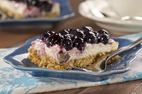 EDR Blueberry Cheesecake Bars