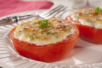 Cheesy Broiled Tomatoes