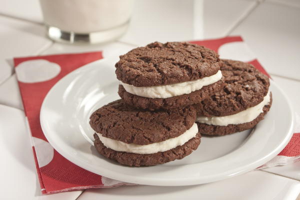 Homemade Chocolate Sandwich Cookies