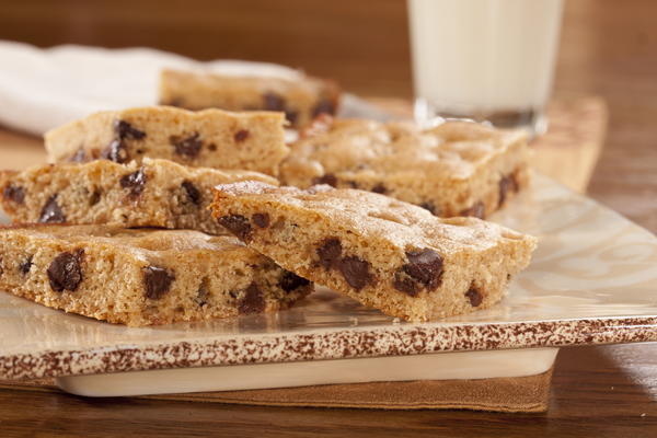 Chocolate Chip Blondies EDR Chocolate Chip Blondies