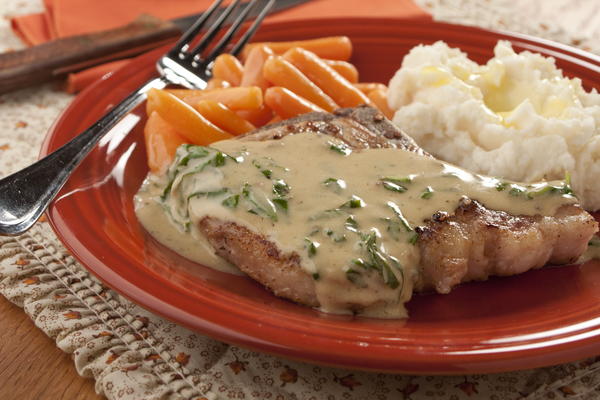 EDR Creamy Basil Pork Chops