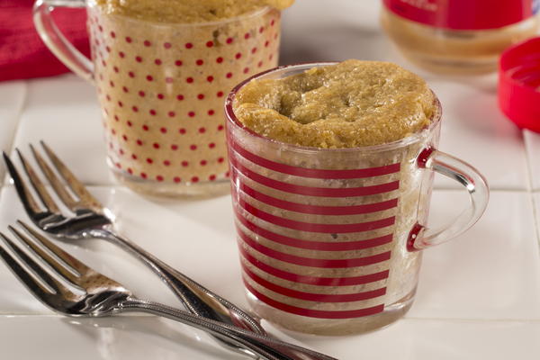 EDR Flourless Peanut Butter Mini Cakes