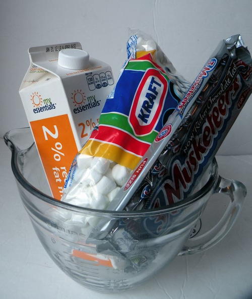 DIY Candy Bar Hot Cocoa DIY Candy Bar Hot Cocoa