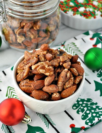 Quick and Easy Gingerbread Spiced Nuts