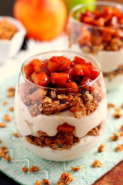 Delicious Apple Pie Yogurt Parfait