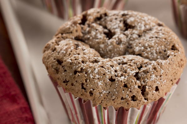 EDR Featherlight Chocolate Coconut Cupcakes